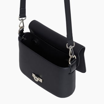 O bag pocket hello kitty Nero
